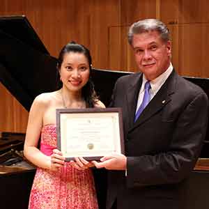 Mei-Hsuan Huang Steinway Artist